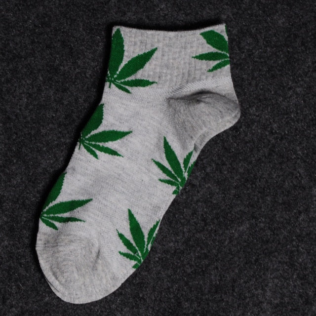 spring and autumn casual long paragraph weed boat socks Fashion comfortable high quality cotton socks  leaf maple leaves