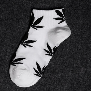 spring and autumn casual long paragraph weed boat socks Fashion comfortable high quality cotton socks  leaf maple leaves