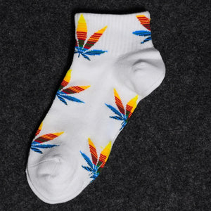 spring and autumn casual long paragraph weed boat socks Fashion comfortable high quality cotton socks  leaf maple leaves